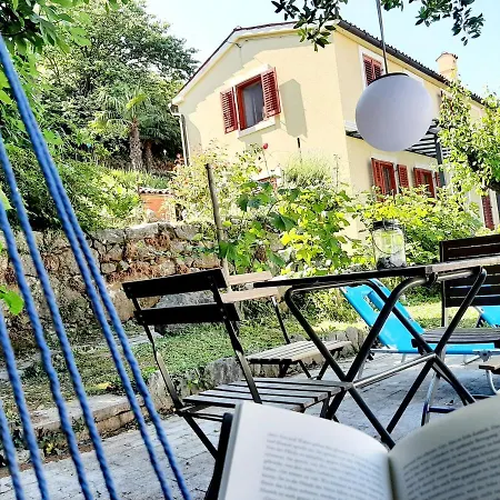 Easy - Private Garden And Seaview
